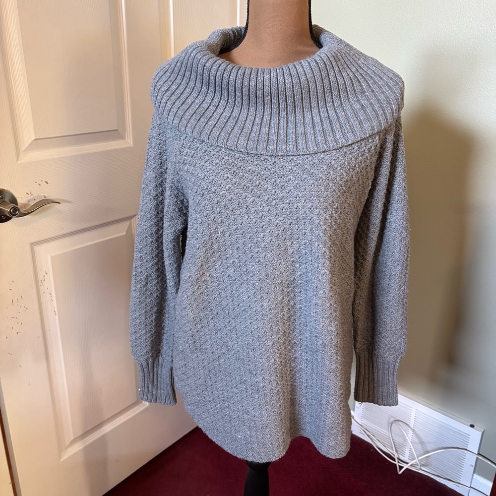 Indigo Women's Light Gray Cowl Neck Sweater medium